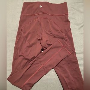 Lululemon size 4 Wunder train leggings with pockets